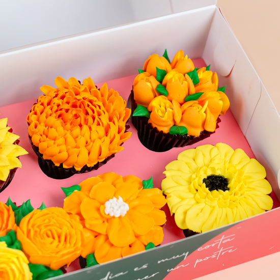 CAJA CUPCAKES FLORES AMARILLAS